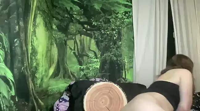 mo0ngoddess online show from 24, 1, 2025