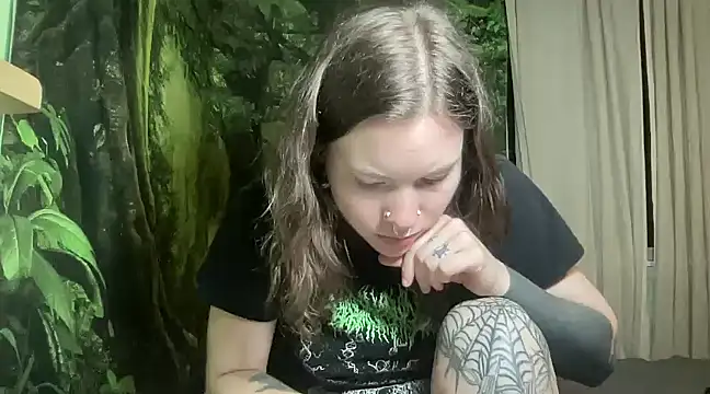 mo0ngoddess online show from 27, 2, 2025