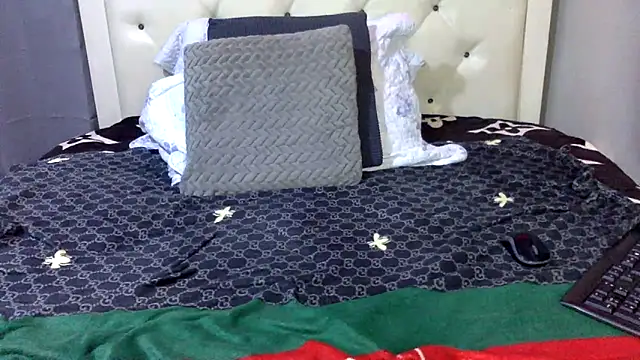 creamyamber online show from 12, 11, 2025