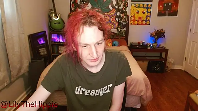 lilythehippie online show from 27, 5, 2026