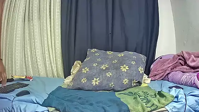 HottyBoobs5 online show from 8, 6, 2026