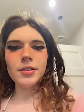 cutypiefull online show from 8, 6, 2026