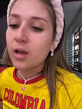 IsabelleMilan online show from 27, 6, 2026