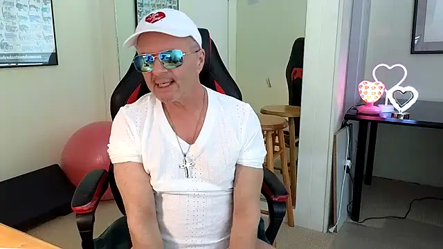 hotdadbod online show from 3, 2, 2025