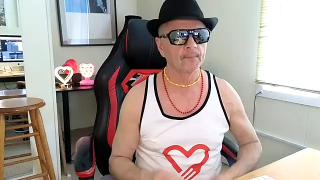 hotdadbod online show from 22, 2, 2025