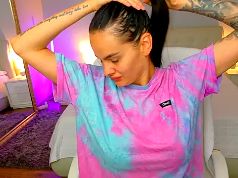 BabyyGirll  online show from 14, 5, 2026