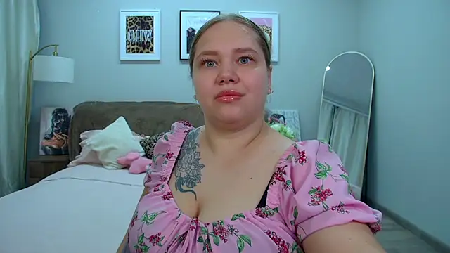 Snapshot of DianaKristol chatting on 3, 6, 2026 DianaKristol online show from 3, 6, 2026
