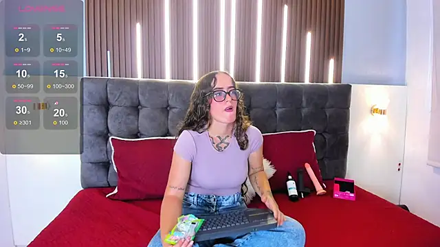 Snapshot of Hitana_tattoo chatting on 26, 6, 2026 Hitana tattoo online show from 26, 6, 2026