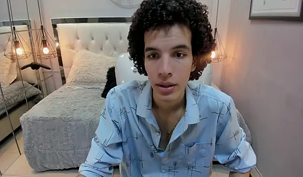 Snapshot of felix_haze chatting on 19, 5, 2026 felix haze online show from 19, 5, 2026