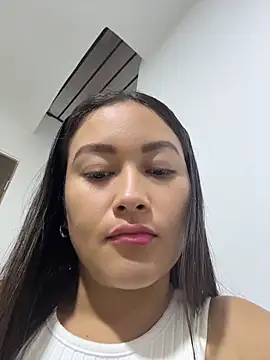 Snapshot of Tatiana123_ chatting on 2, 6, 2026 Tatiana123 online show from 2, 6, 2026