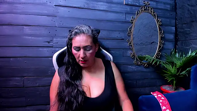 Snapshot of Victoria_kyler chatting on 5, 6, 2026 Victoria kyler online show from 5, 6, 2026