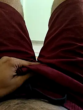 1Horny Boy1 online show from 13, 5, 2026