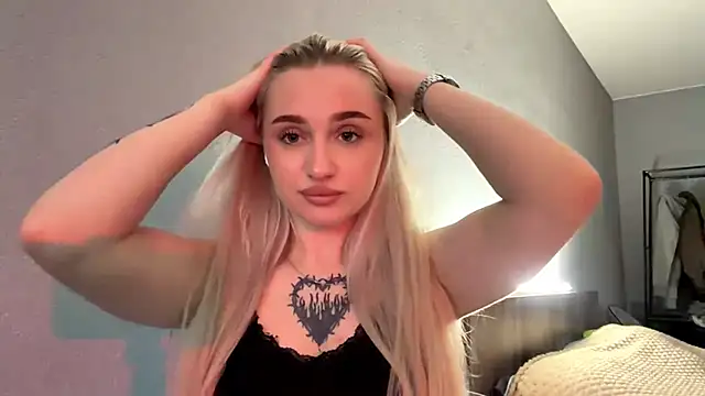 TiffanieSluyter online show from 19, 5, 2026