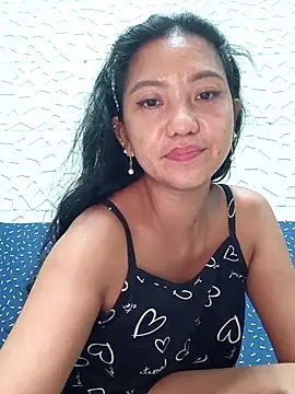 Snapshot of tinahturndo chatting on 16, 5, 2026 tinahturndo online show from 16, 5, 2026