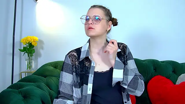 AlexaAvery online show from 6, 6, 2026