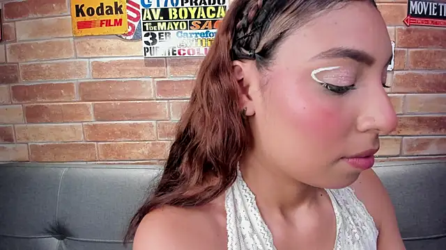 Snapshot of foxy_antonela chatting on 24, 6, 2026 foxy antonela online show from 24, 6, 2026