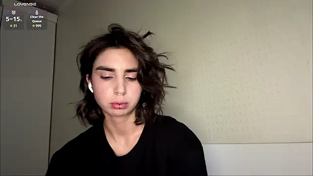 JessiaRuezga online show from 13, 6, 2026