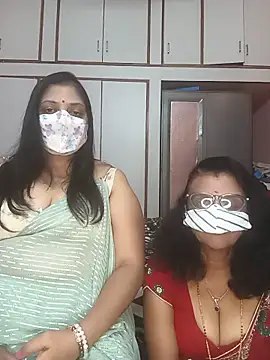 Snapshot of Kannada_telugu_lesbians chatting on 31, 5, 2026 Kannada telugu lesbians online show from 31, 5, 2026