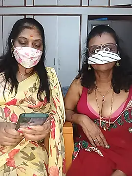 Snapshot of Kannada_telugu_lesbians chatting on 19, 6, 2026 Kannada telugu lesbians online show from 19, 6, 2026