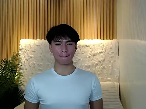 Snapshot of horny_jamesxx chatting on 26, 5, 2026 horny jamesxx online show from 26, 5, 2026