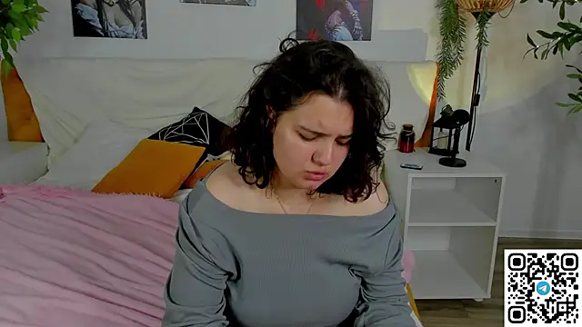 Snapshot of Mary_F0x chatting on 14, 6, 2026 Mary F0x online show from 14, 6, 2026