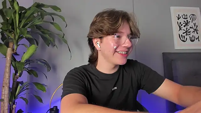 LucasMoraless online show from 30, 5, 2026