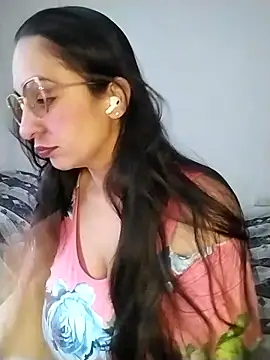 Pamela sa online show from 11, 7, 2026