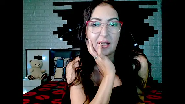 Ada Vera online show from 26, 6, 2026