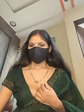 Snapshot of kaira_noty chatting on 6, 6, 2026 kaira noty online show from 6, 6, 2026