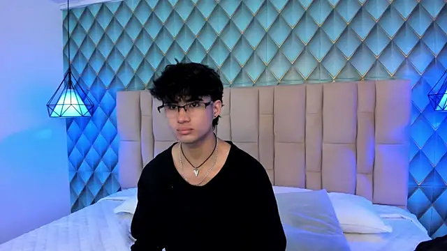 Sofia-Ethan online show from 24, 6, 2026