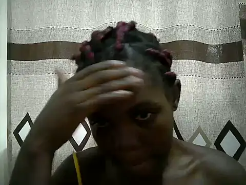 Snapshot of sweet_pie5 chatting on 25, 6, 2026 sweet pie5 online show from 25, 6, 2026