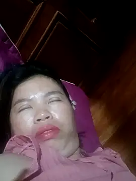 Snapshot of -Yeyi- chatting on 17, 5, 2026 -Yeyi- online show from 17, 5, 2026