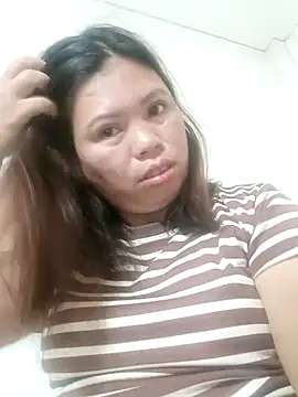 Snapshot of -Yeyi- chatting on 5, 6, 2026 -Yeyi- online show from 5, 6, 2026