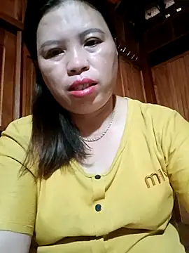 Snapshot of -Yeyi- chatting on 18, 6, 2026 -Yeyi- online show from 18, 6, 2026