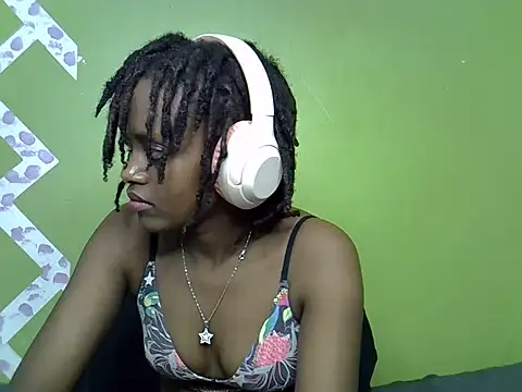 Snapshot of Slim_shedy1 chatting on 18, 6, 2026 Slim shedy1 online show from 18, 6, 2026