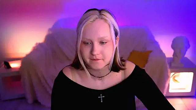 ViolettWoods online show from 18, 6, 2026