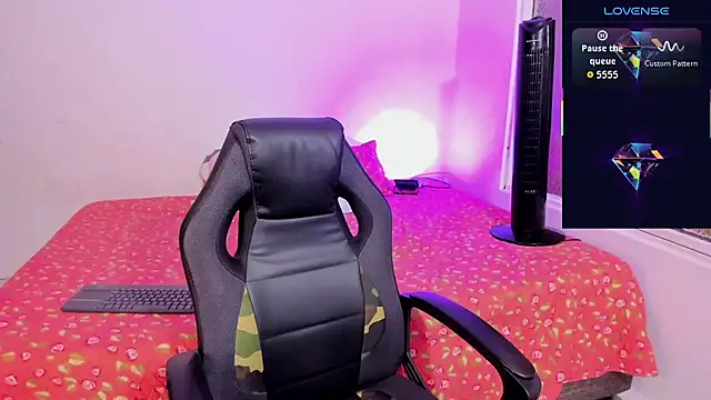 Snapshot of alison_daniels_ chatting on 14, 9, 2025 alison daniels online show from 14, 9, 2025