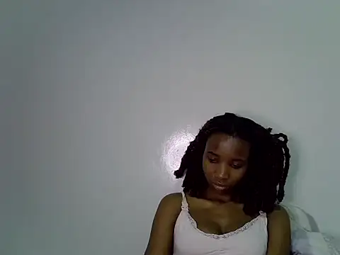 Snapshot of lee_shaz chatting on 13, 6, 2026 lee shaz online show from 13, 6, 2026