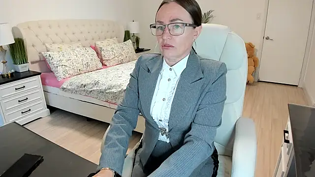 Vika73 online show from 17, 10, 2025