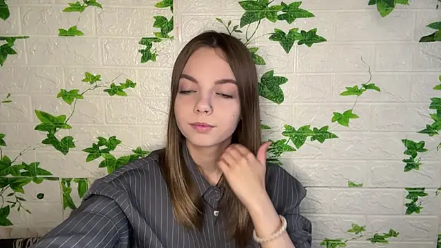 Snapshot of LisaPorse chatting on 27, 6, 2026 LisaPorse online show from 27, 6, 2026