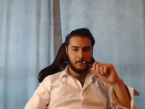 Snapshot of MajesticGOLD chatting on 19, 5, 2026 MajesticGOLD online show from 19, 5, 2026