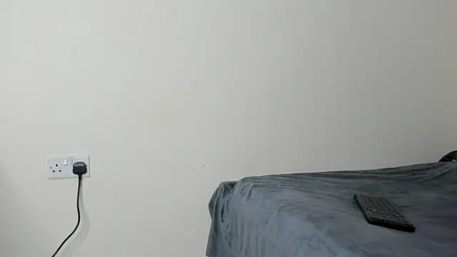 Real Slim Thick online show from 26, 6, 2026