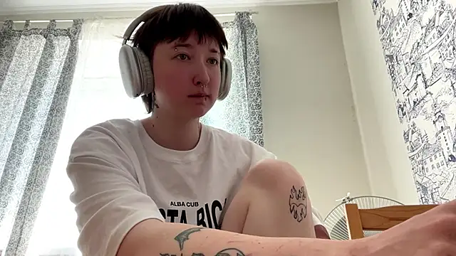 Kate Gelik online show from 19, 5, 2026