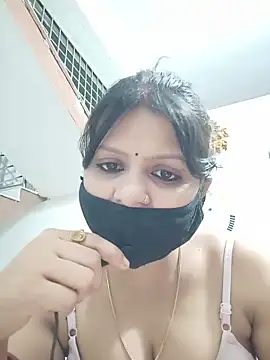 ZOYA-STRIP online show from 10, 6, 2026
