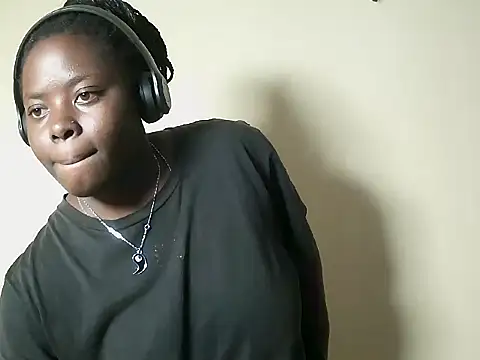 Snapshot of pink_kitty254 chatting on 11, 7, 2026 pink kitty254 online show from 11, 7, 2026