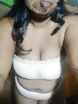 Snapshot of Bustylady90 chatting on 18, 6, 2026 Bustylady90 online show from 18, 6, 2026