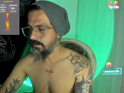 Snapshot of Miguel_angeel_ chatting on 7, 7, 2026 Miguel angeel online show from 7, 7, 2026