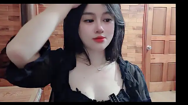 Snapshot of Bee-Cherry chatting on 15, 6, 2026 Bee-Cherry online show from 15, 6, 2026