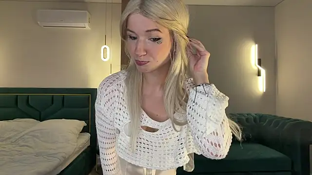 VikkiiSecret online show from 11, 7, 2026