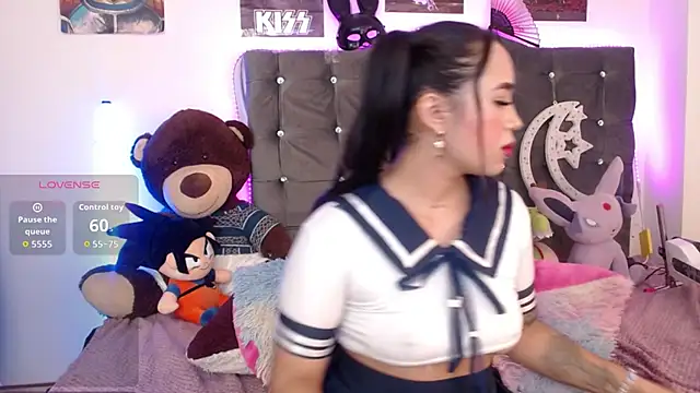 Snapshot of lunabritton chatting on 14, 7, 2026 lunabritton online show from 14, 7, 2026